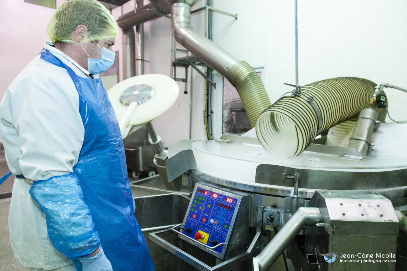 Reportage corporate et portraits en action pour Elivia, fabrication de produits élaborés en industrie agro-alimentaire