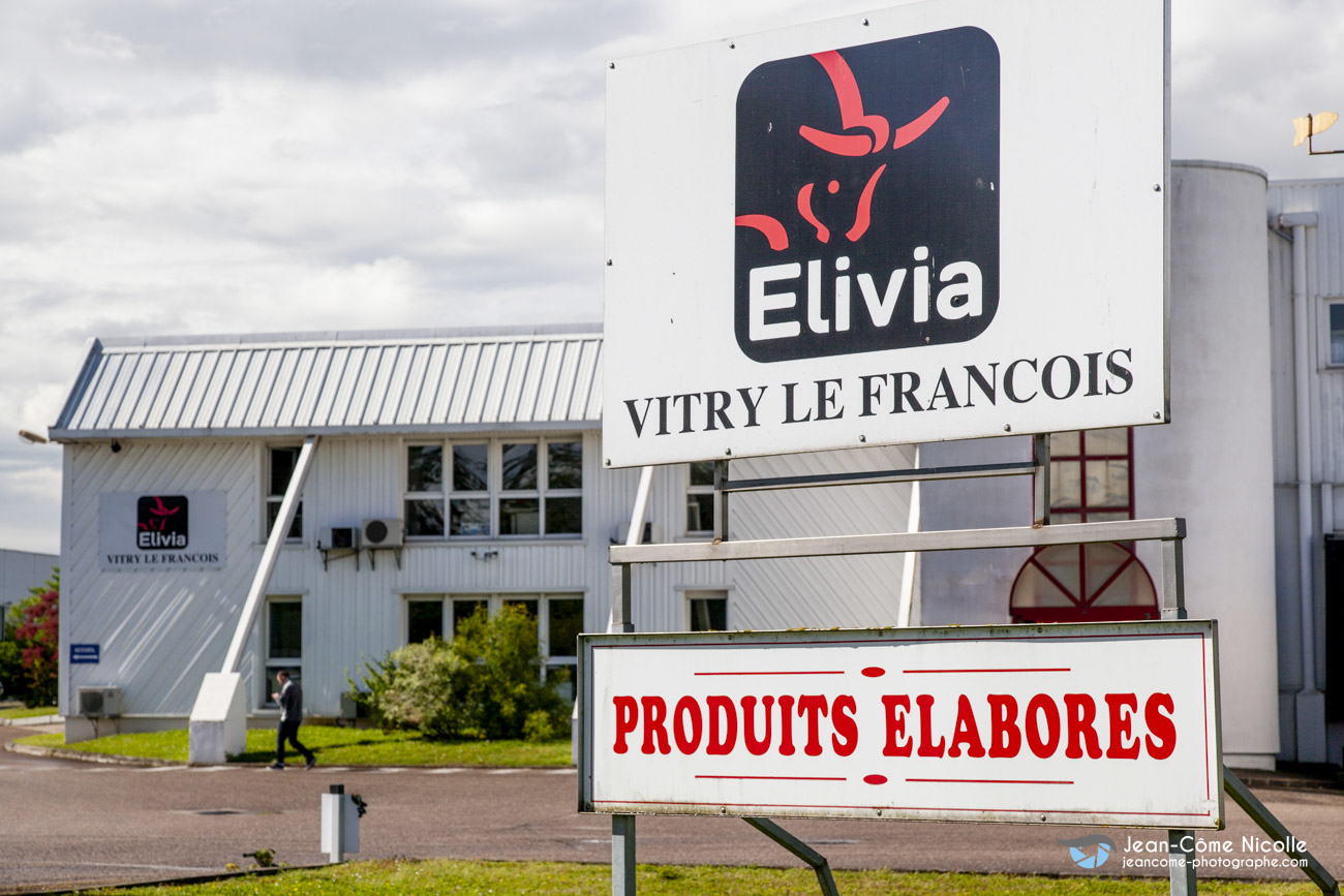 Reportage corporate et portraits en action pour Elivia, fabrication de produits élaborés en industrie agro-alimentaire