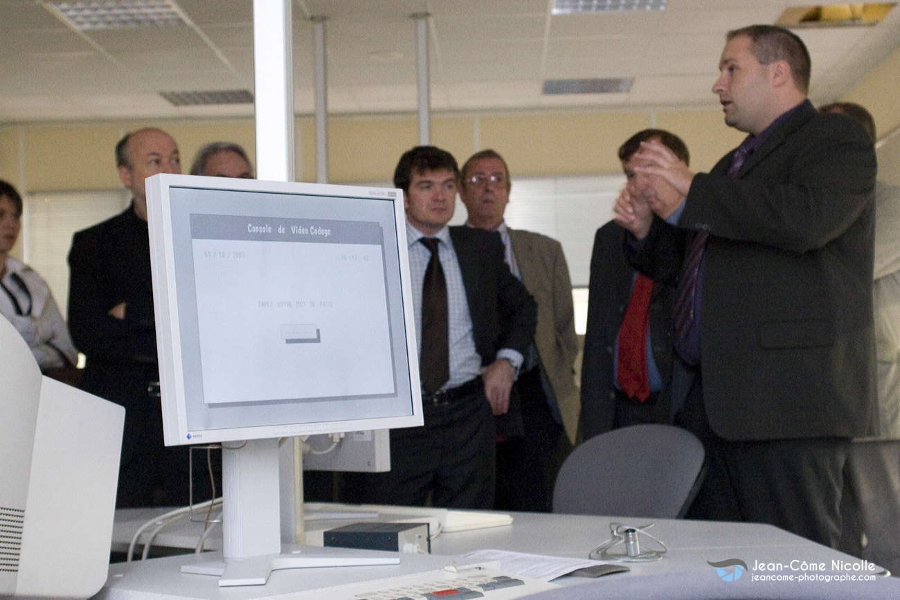 Reportage évènementiel inauguration centre de tri de La Poste, distribution de courrier