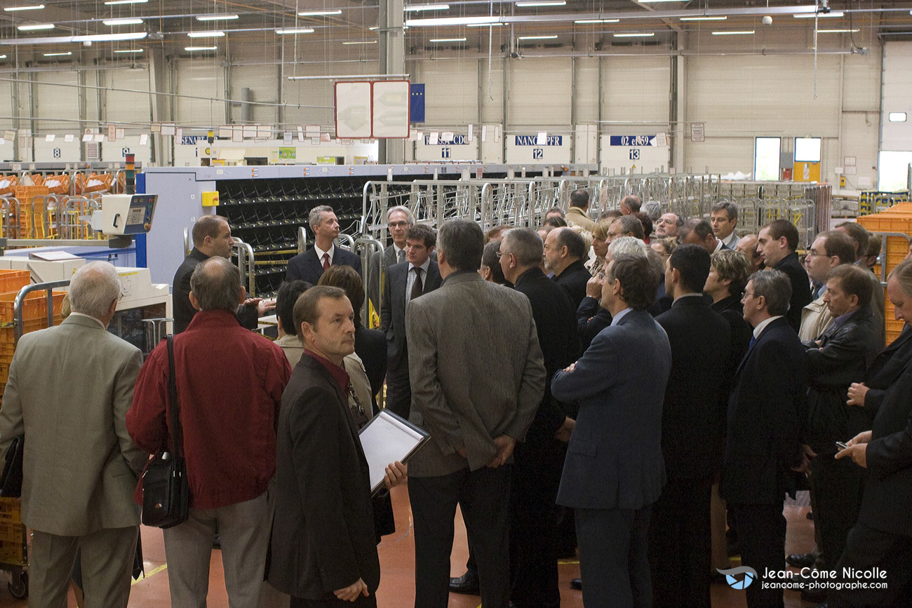 Reportage évènementiel inauguration centre de tri de La Poste, distribution de courrier