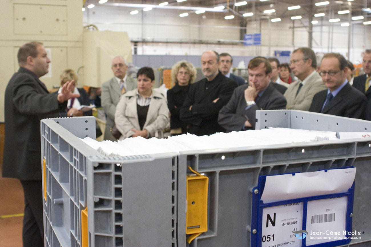 Reportage évènementiel inauguration centre de tri de La Poste, distribution de courrier