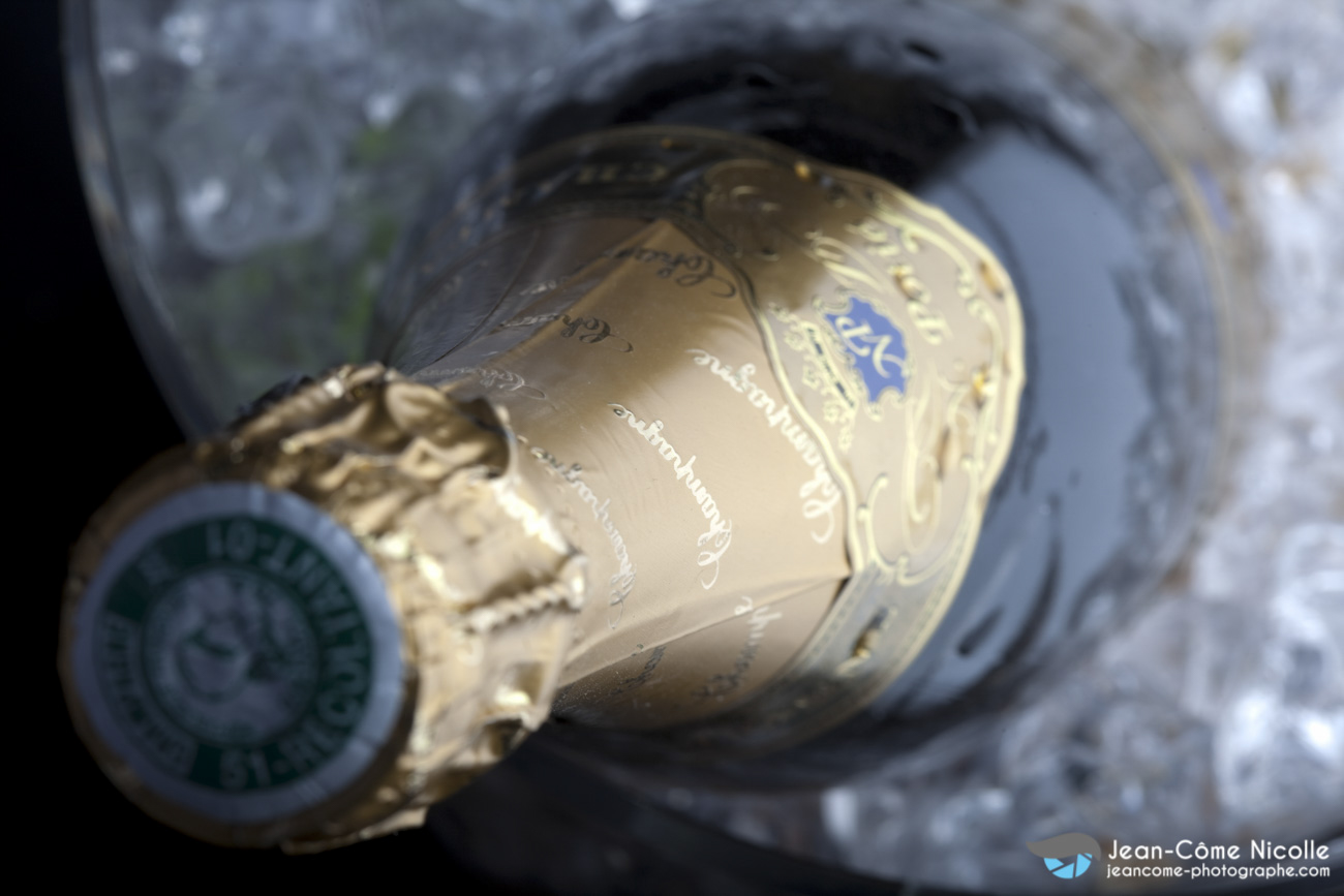 Photos publicitaires et packshot produits pour le champagne Potié 