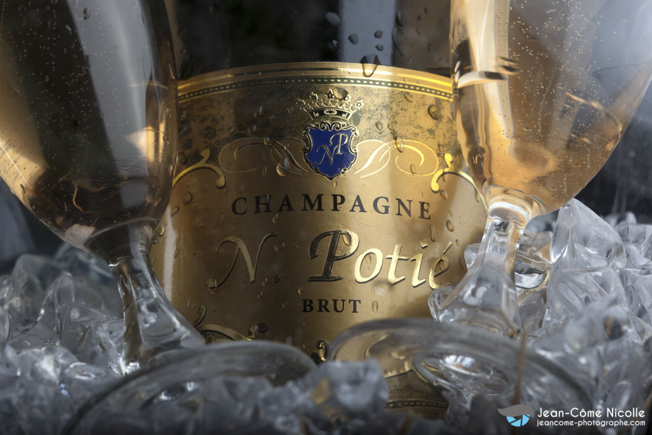 Photos publicitaires et packshot produits pour le champagne Potié 